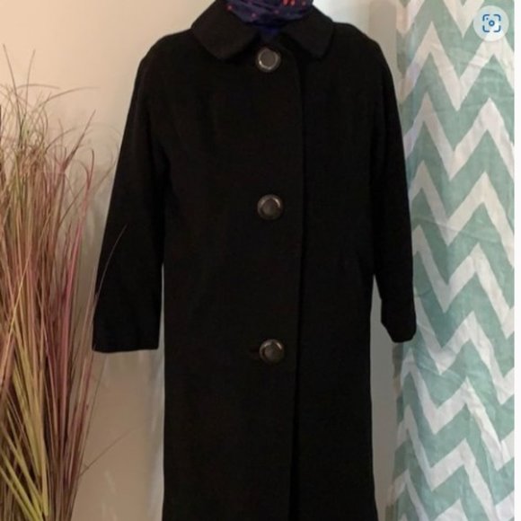 VF Jackets & Blazers - Vintage VF Black Cashmere Coat